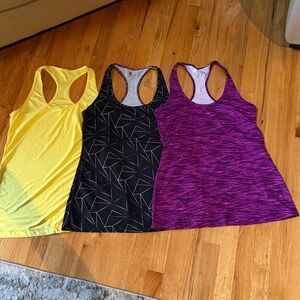 Xersion ladies workout tanks